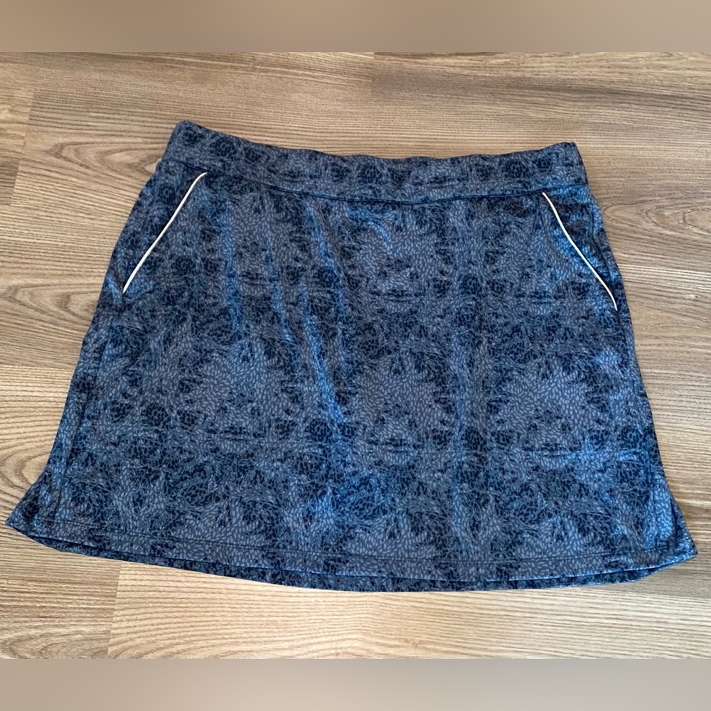 Dunning Chloe Jersey Performance Golf Skort 17” Navy Halo Women’s size XL